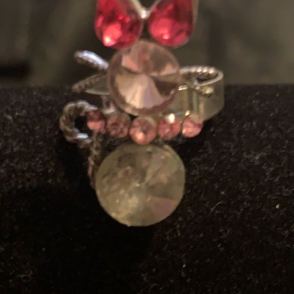 Ring - Picture 2 of 3